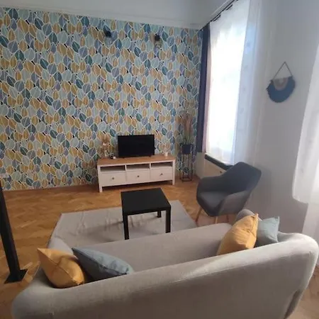 Hidden Gem For A Homey Getaway * Budapest