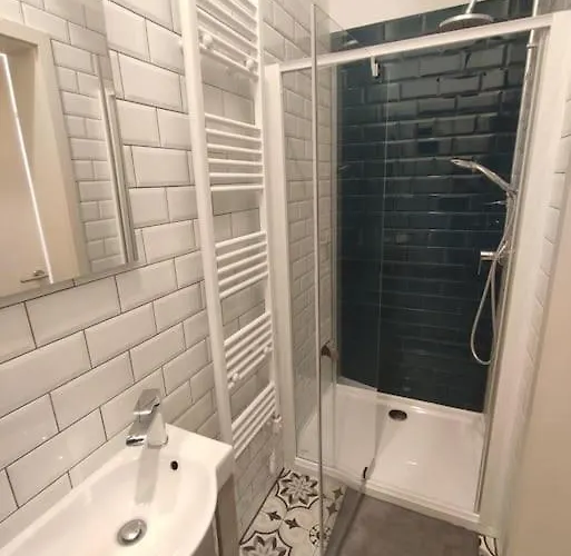 Hidden Gem For A Homey Getaway דירה *